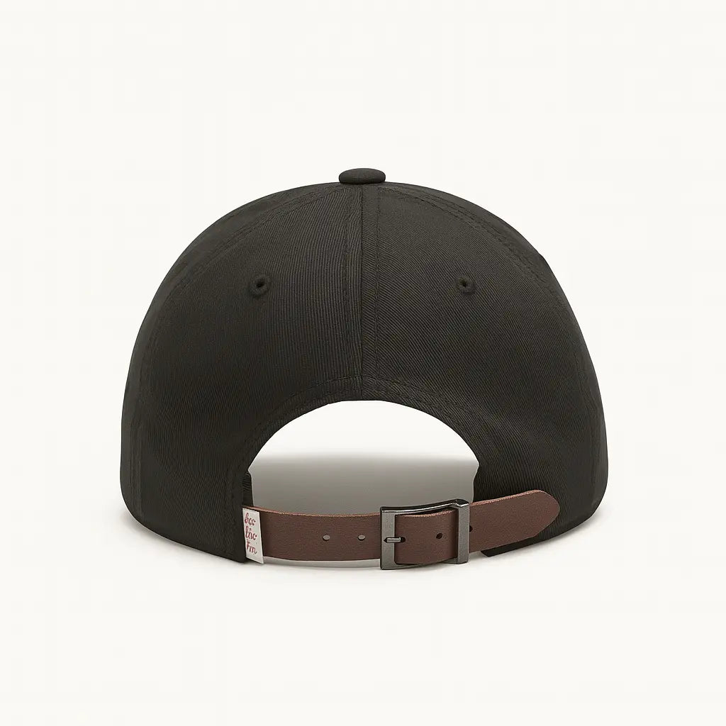 ZAYNO “MINIMAL CLASSIC” Cap – Black & Beige Edition